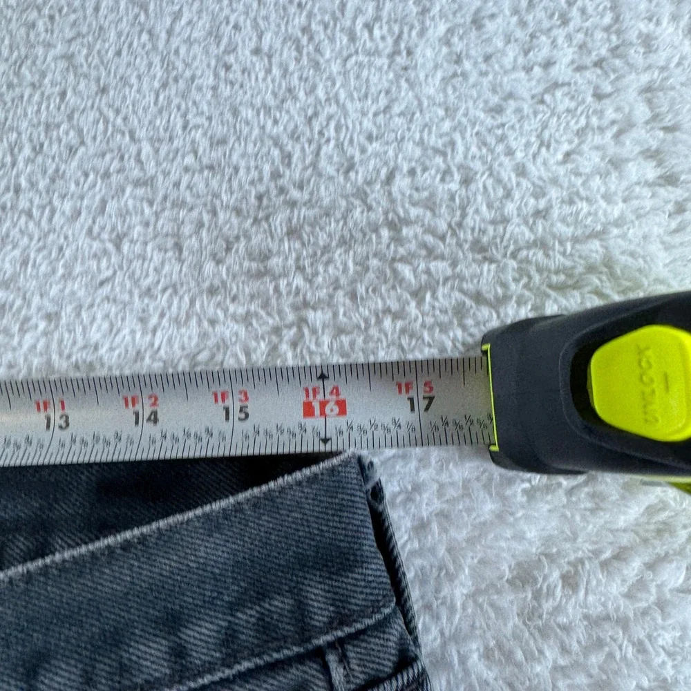 Y2K Levis 501 Jeans Mens 33x32 (tag 34x32) Black Button Fly‎ Straight Distressed